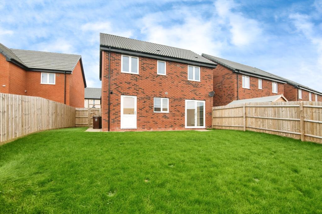 Additional property image - Ossett Drive, Redditch, Worcestershire, B97