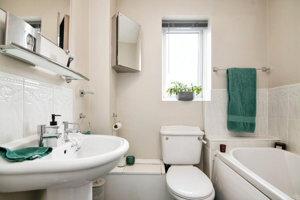 Additional property image - Appletree Lane, REDDITCH, Worcestershire, B97