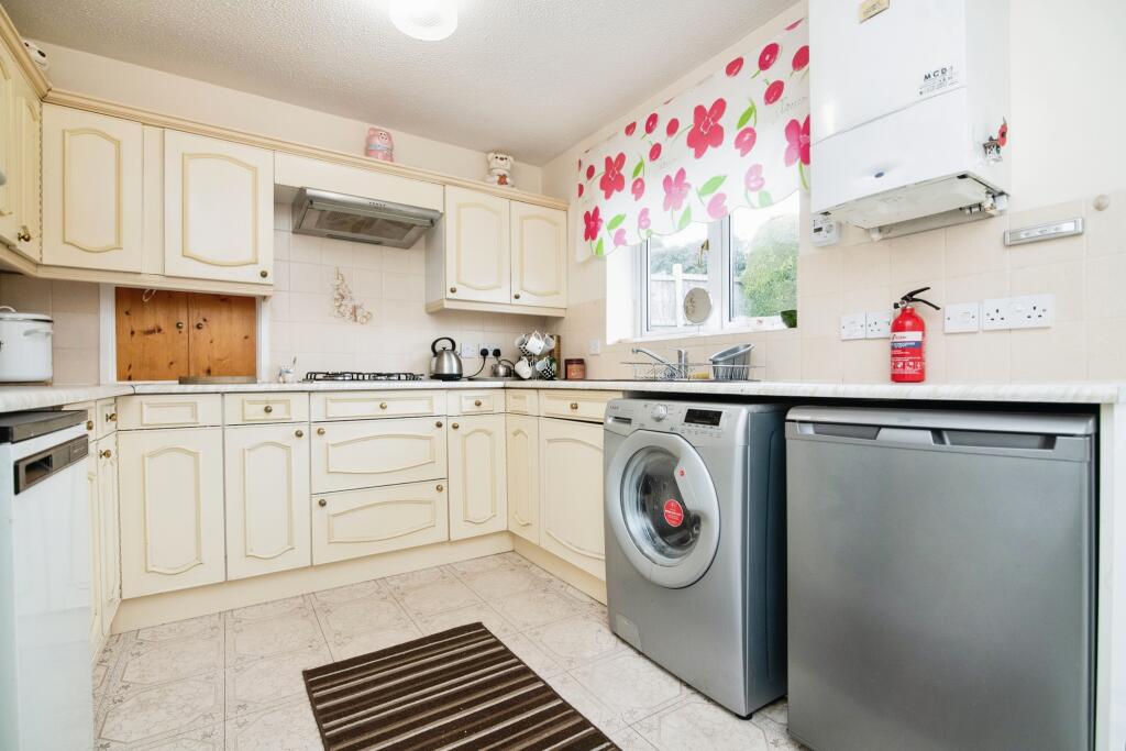 Additional property image - Underwood Close, Callow Hill, Redditch, Worcestershire, B97
