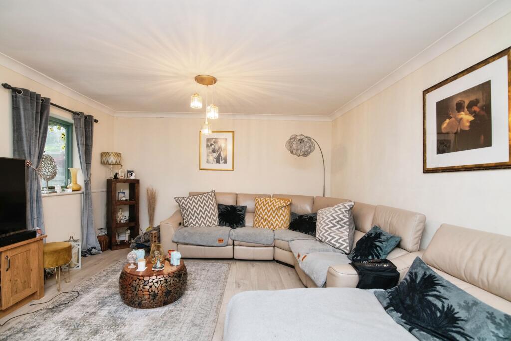 Additional property image - Brooklands Lane, Redditch, Worcestershire, B98