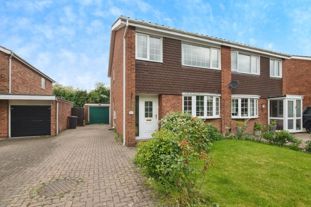 Main image of property: Middleton Close, Redditch, Worcestershire, B98