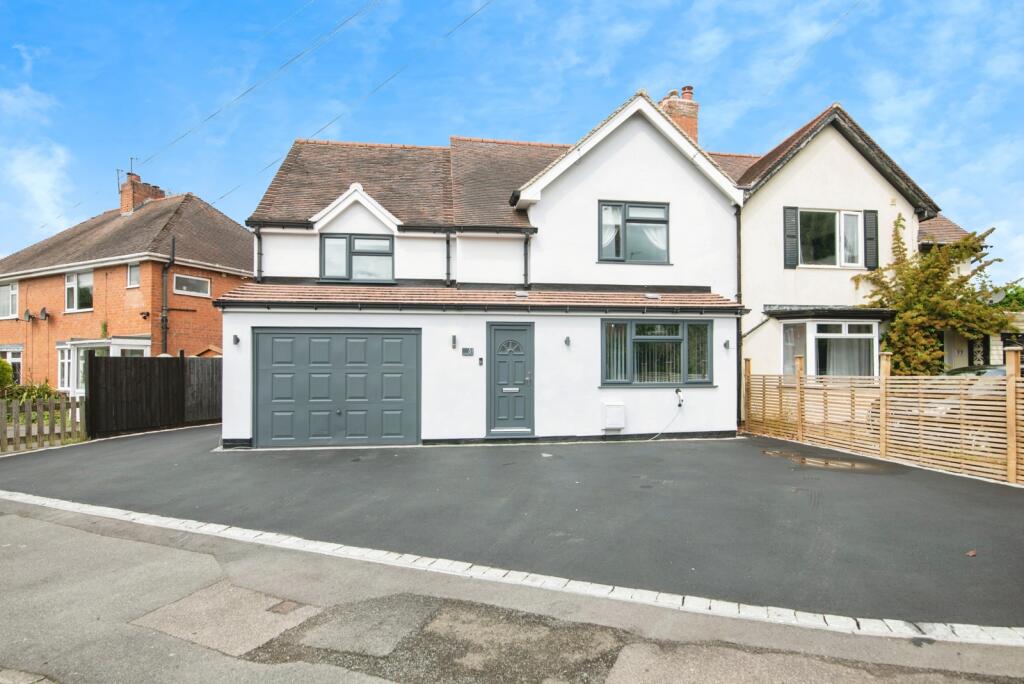 Main image of property: Churchfields Close, BROMSGROVE, Worcestershire, B61
