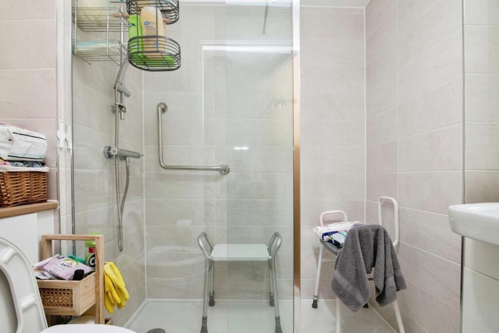 Additional property image - Clive Road, Redditch, Worcestershire, B97