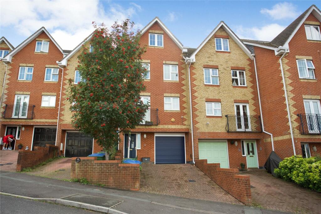 5 bedroom town house for sale in Gainsford Road, Southampton, Hampshire
