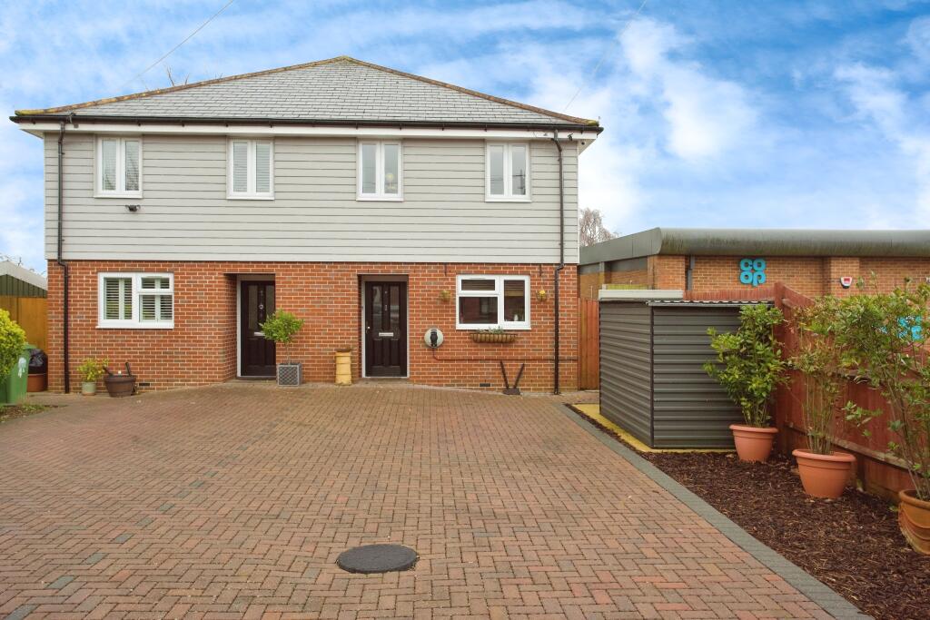 3 bedroom semi-detached house for sale in South East Road, Southampton, Hampshire, SO19