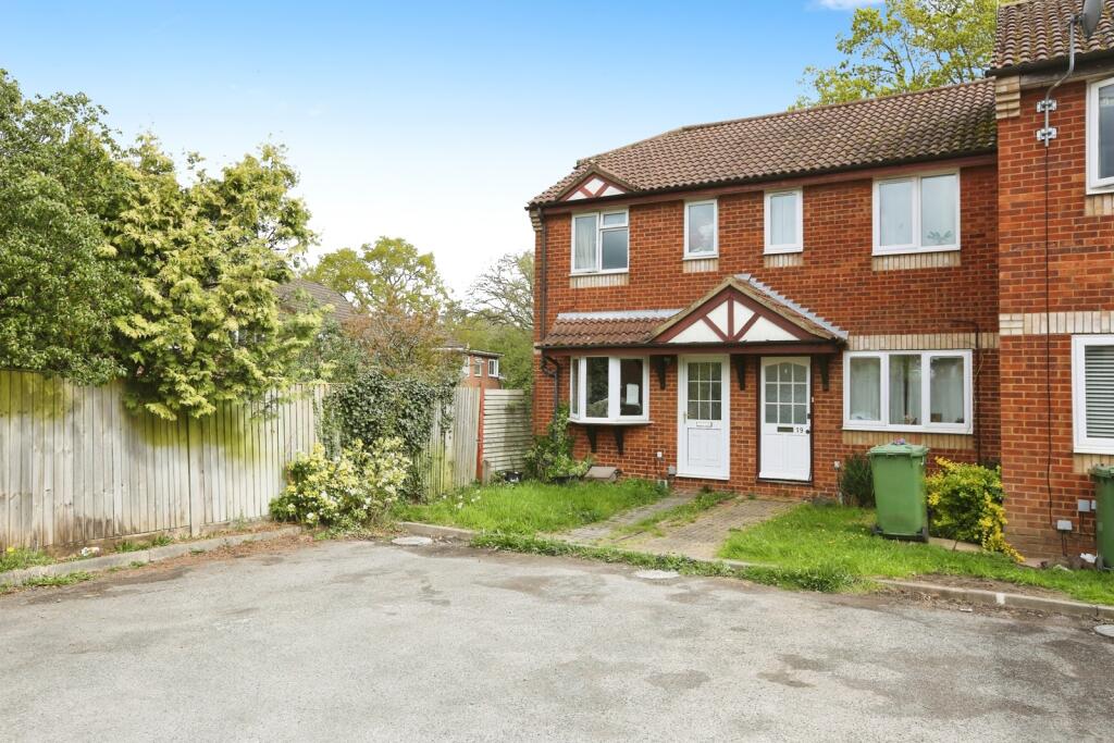 Main image of property: Woodstock Close, Hedge End, Southampton, Hampshire, SO30