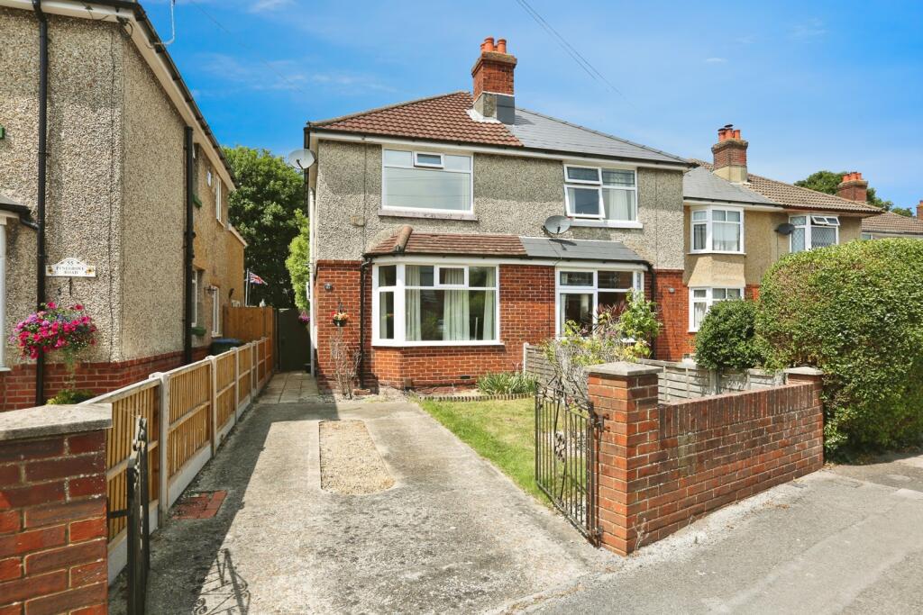 Main image of property: Pinegrove Road, SOUTHAMPTON, Hampshire, SO19
