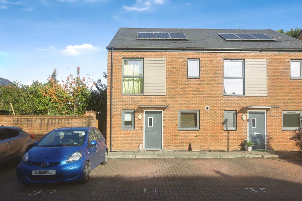 Main image of property: Laxton Close, SOUTHAMPTON, Hampshire, SO19