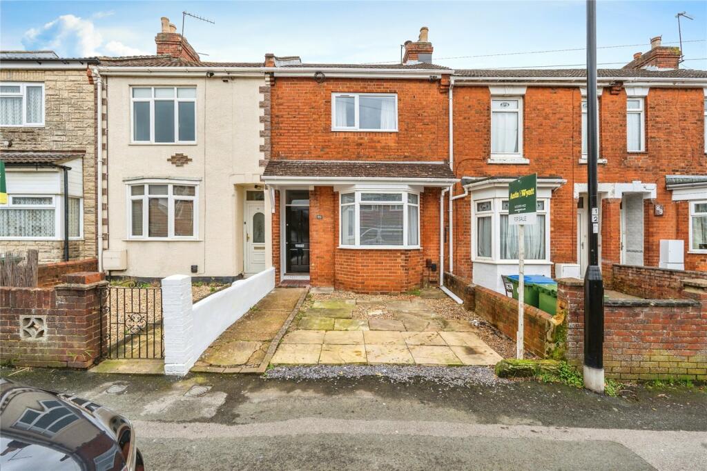 2 bedroom terraced house for sale in Foundry Lane, Southampton, Hampshire, SO15