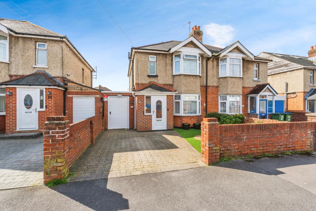 3 bedroom semi-detached house for sale in Stanton Road, Southampton, Hampshire, SO15