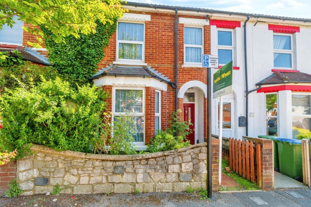 Main image of property: Marchwood Road, Southampton, Hampshire, SO15