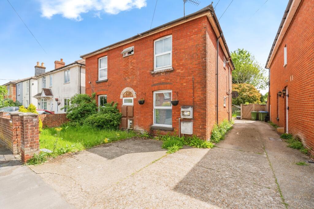 Main image of property: Shirley Park Road, Southampton, Hampshire, SO16
