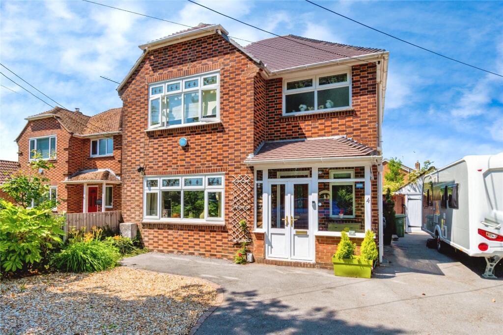 Main image of property: Hoe Lane, SOUTHAMPTON, Hampshire, SO52
