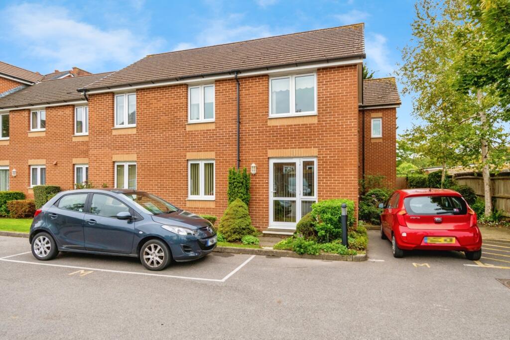 Main image of property: Oakley Road, Southampton, Hampshire, SO16