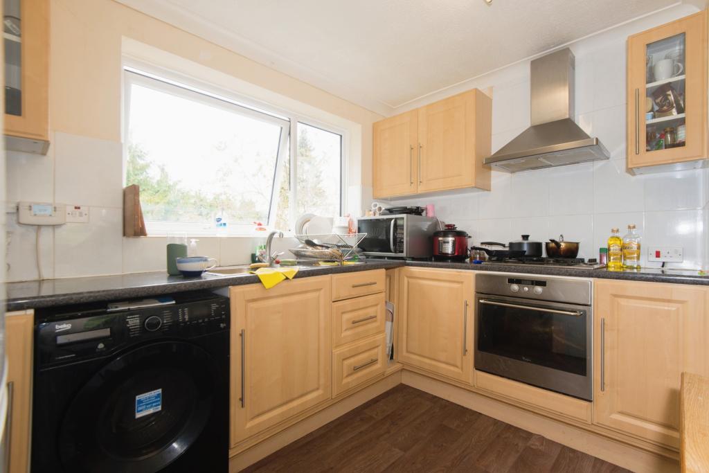 2 bedroom flat for sale in Glen Eyre Road, Southampton, SO16