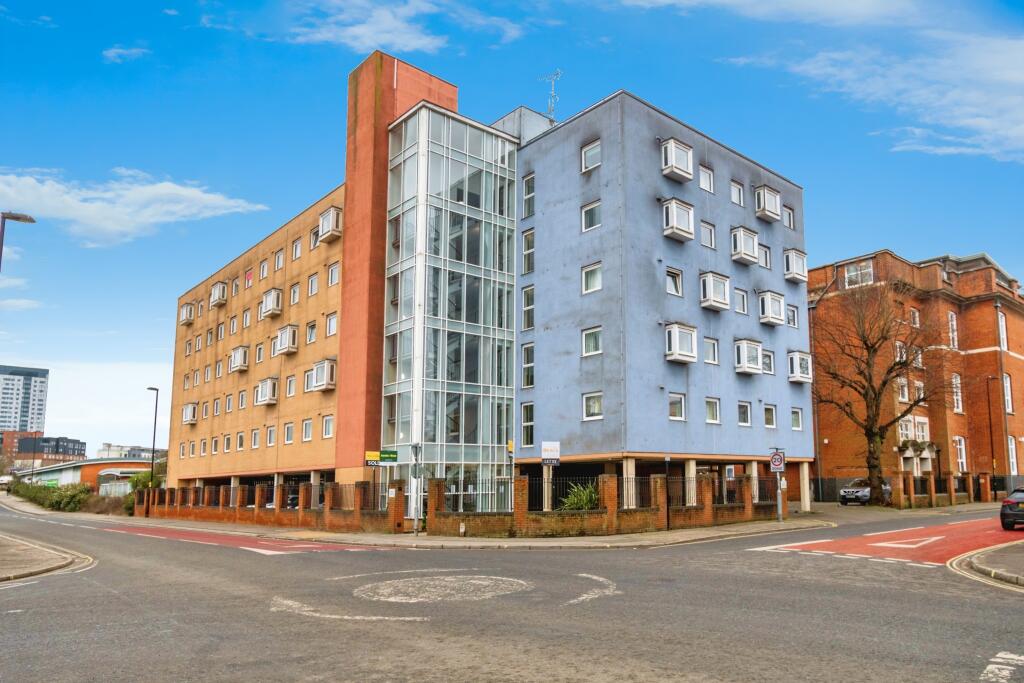 Main image of property: Anglesea Terrace, Southampton, Hampshire, SO14