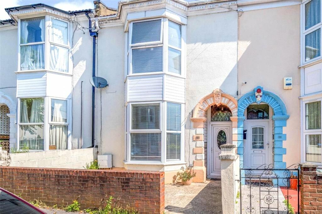 3 bedroom terraced house for sale in Cranbury Avenue, Southampton, Hampshire, SO14