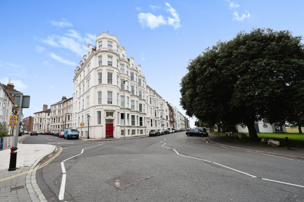 1 bedroom flat for sale in Western Parade, Southsea, Hampshire, PO5