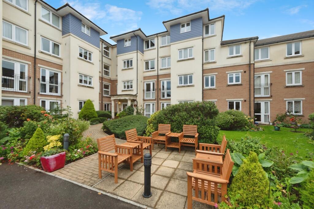 Main image of property: Summerson Lodge, 94 Alverstone Road, Southsea, Hampshire, PO4