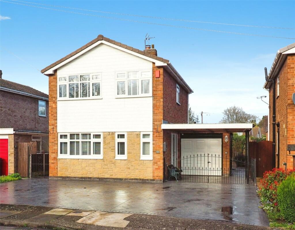 3 bedroom detached house for sale in St. Marys Close, Attenborough, Nottingham, Nottinghamshire, NG9
