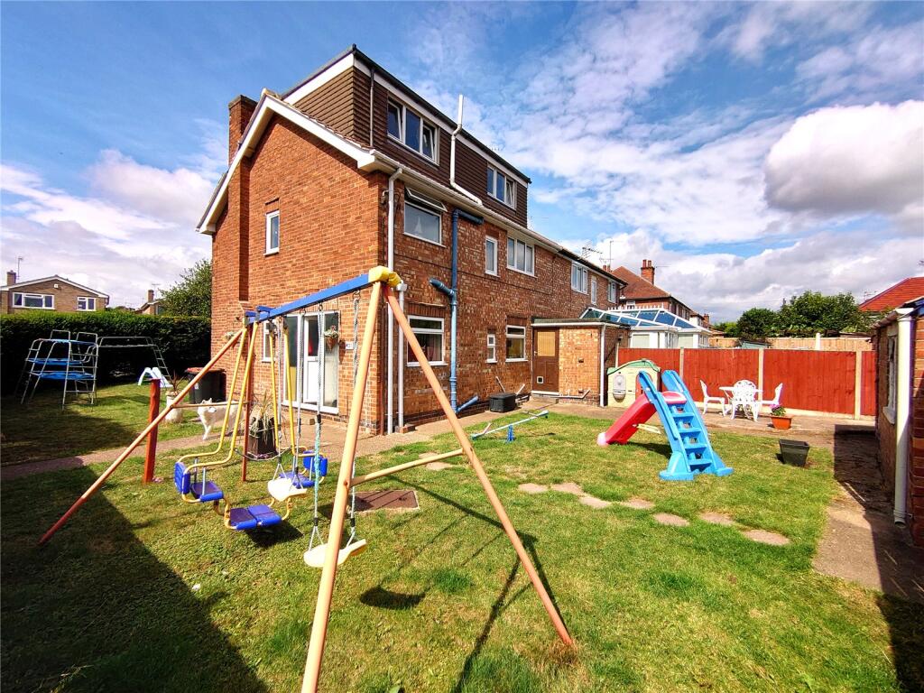 Main image of property: High Road, Chilwell, Nottingham, NG9