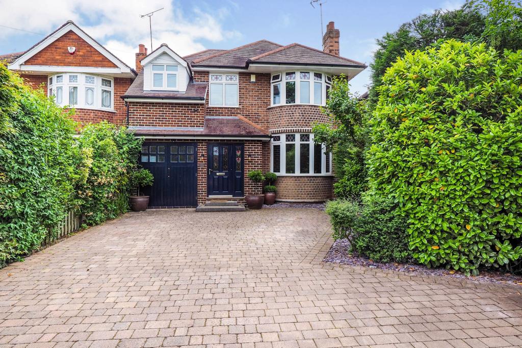 4 bedroom detached house for sale in Ewe Lamb Lane, Bramcote