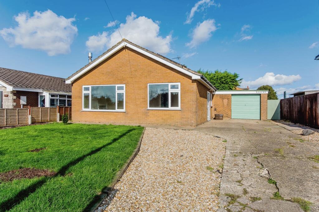 3 bedroom bungalow for sale in Wrights Lane, Friskney, Boston