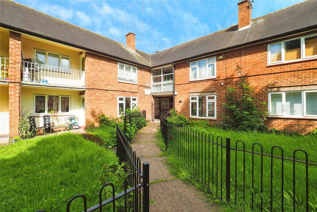 1 Bedroom Flat For Sale In Bridgnorth Drive Clifton Nottingham Ng11