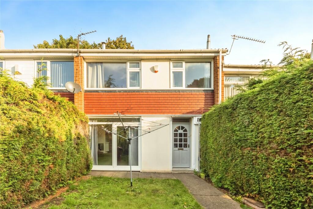 Main image of property: Glenlivet Gardens, Clifton, Nottingham, NG11