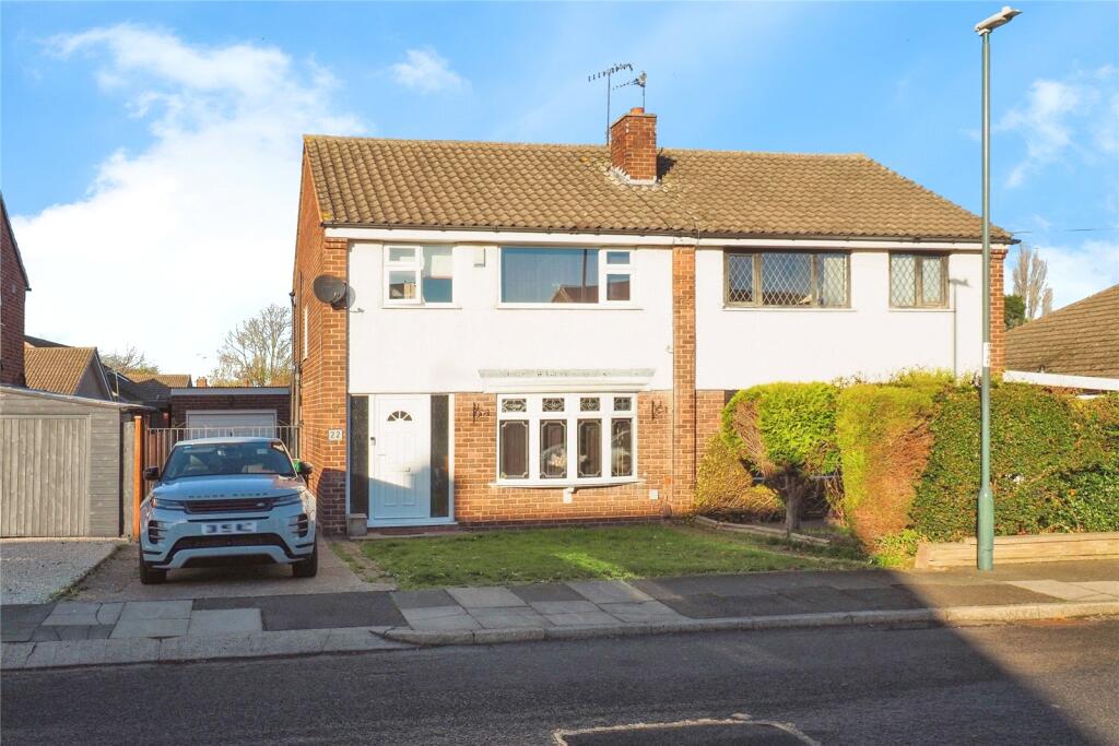 Main image of property: The Hollows, Silverdale, Nottingham, NG11