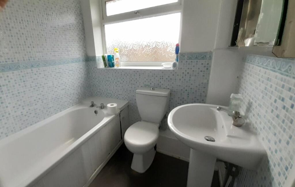 Additional property image - Oakwood Road, BIRMINGHAM, West Midlands, B11
