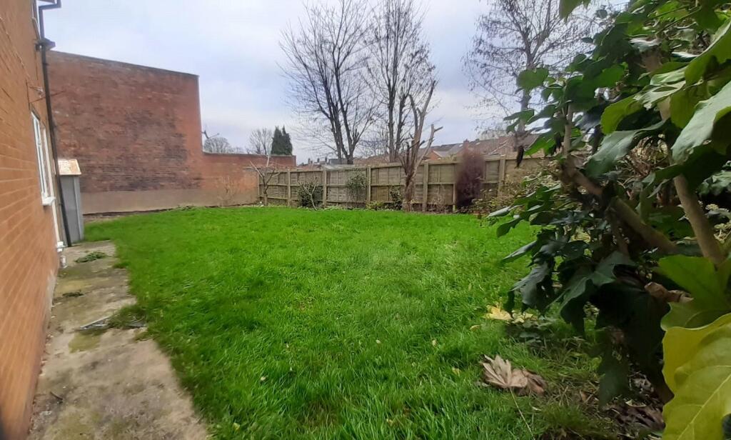 Additional property image - Oakwood Road, BIRMINGHAM, West Midlands, B11