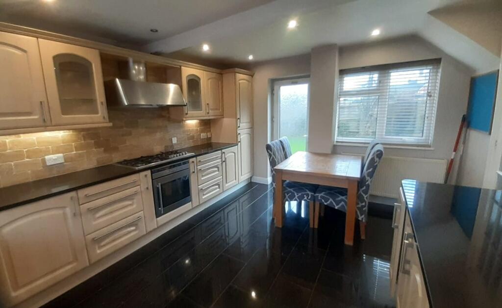 Additional property image - Oakwood Road, BIRMINGHAM, West Midlands, B11