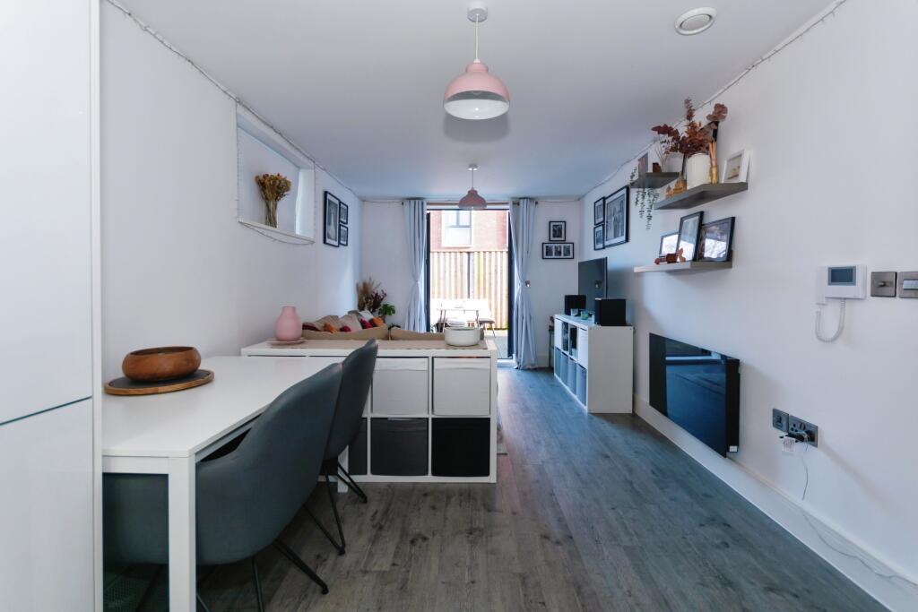 Additional property image - Alcester Road, Birmingham, West Midlands, B13