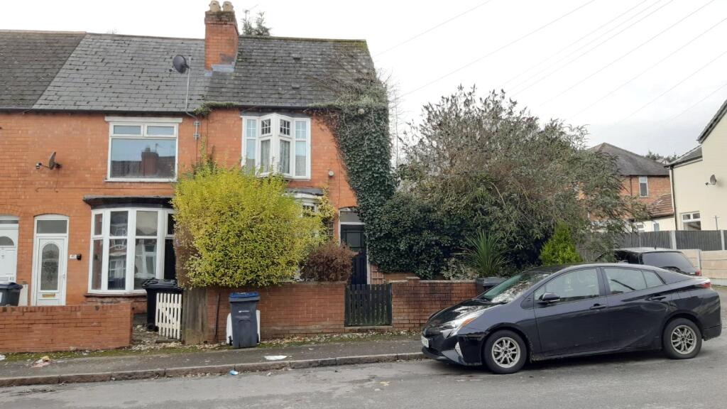 2 bedroom end of terrace house