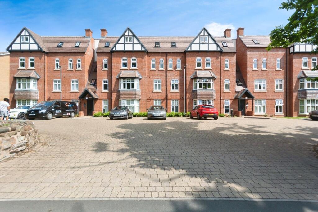 Main image of property: Wake Green Road, Birmingham, West Midlands, B13