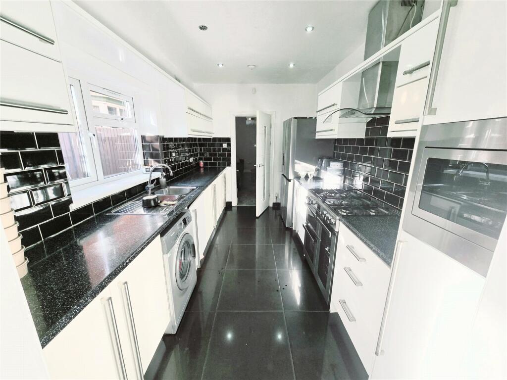 Additional property image - Eastwood Road, Balsall Heath, Birmingham, West Midlands, B12