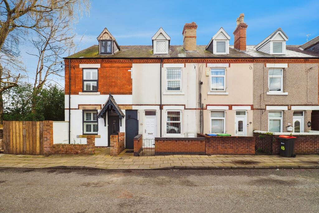 3 bedroom terraced house for sale in West Terrace, Hucknall, Nottingham