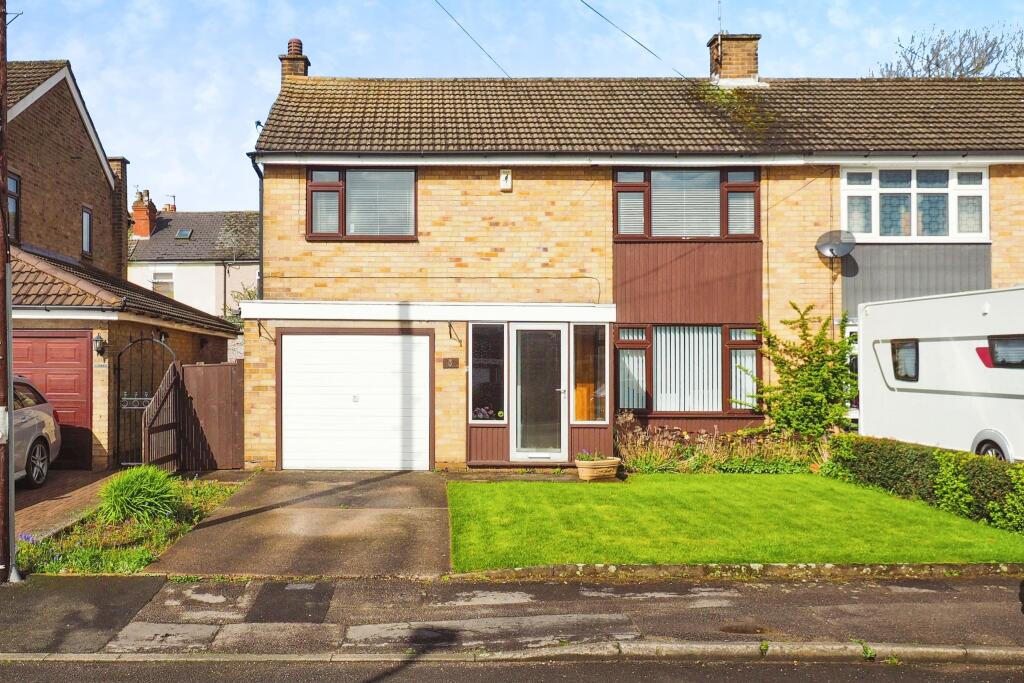 4 bedroom semidetached house for sale in Birchdale Avenue, Hucknall, Nottingham