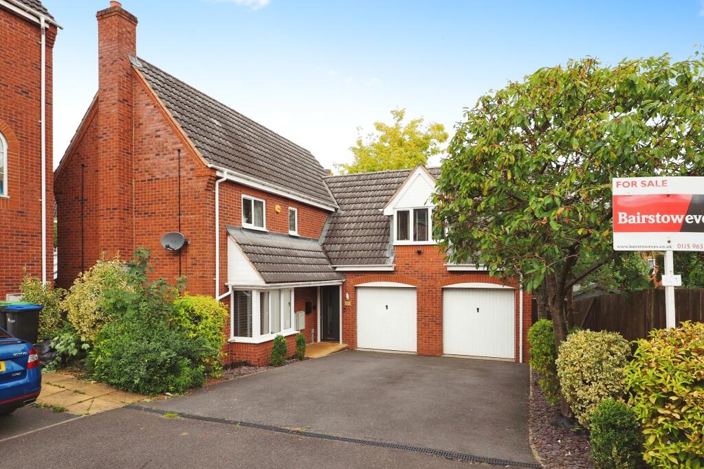 Main image of property: Holly Leaf Road, Hucknall, Nottingham, Nottinghamshire, NG15