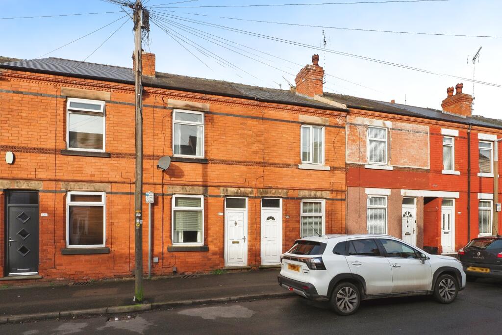 Main image of property: Titchfield Street, Hucknall, Nottingham, Nottinghamshire, NG15
