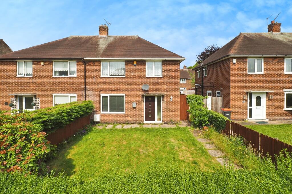 Main image of property: Holly Close, Hucknall, Nottingham, Nottinghamshire, NG15