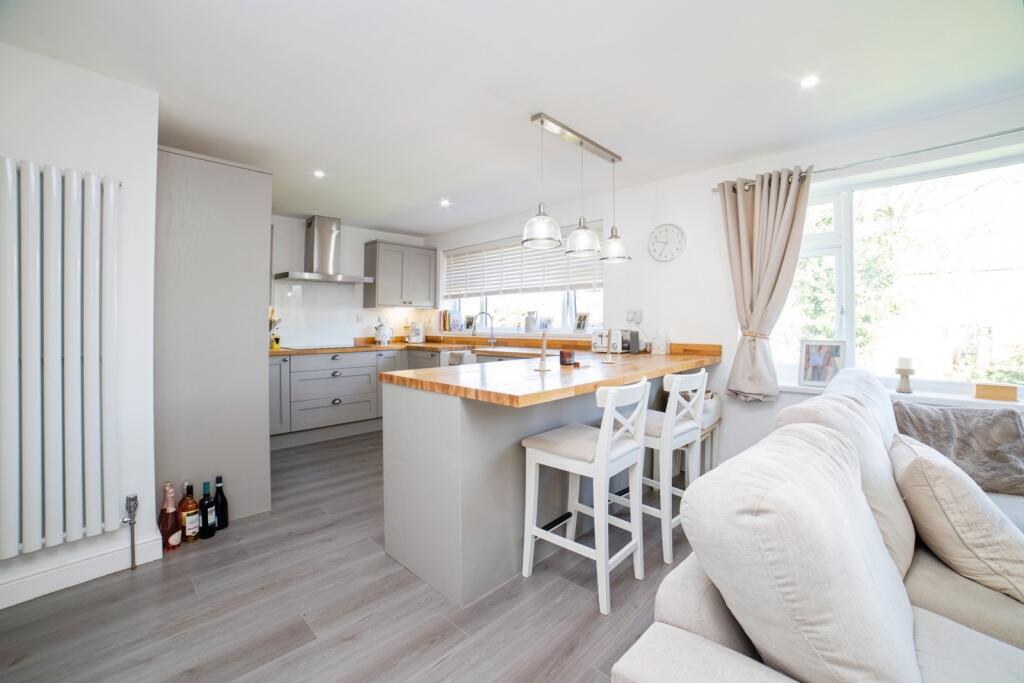 Main image of property: Waverley Road, Mansfield, Nottinghamshire, NG18
