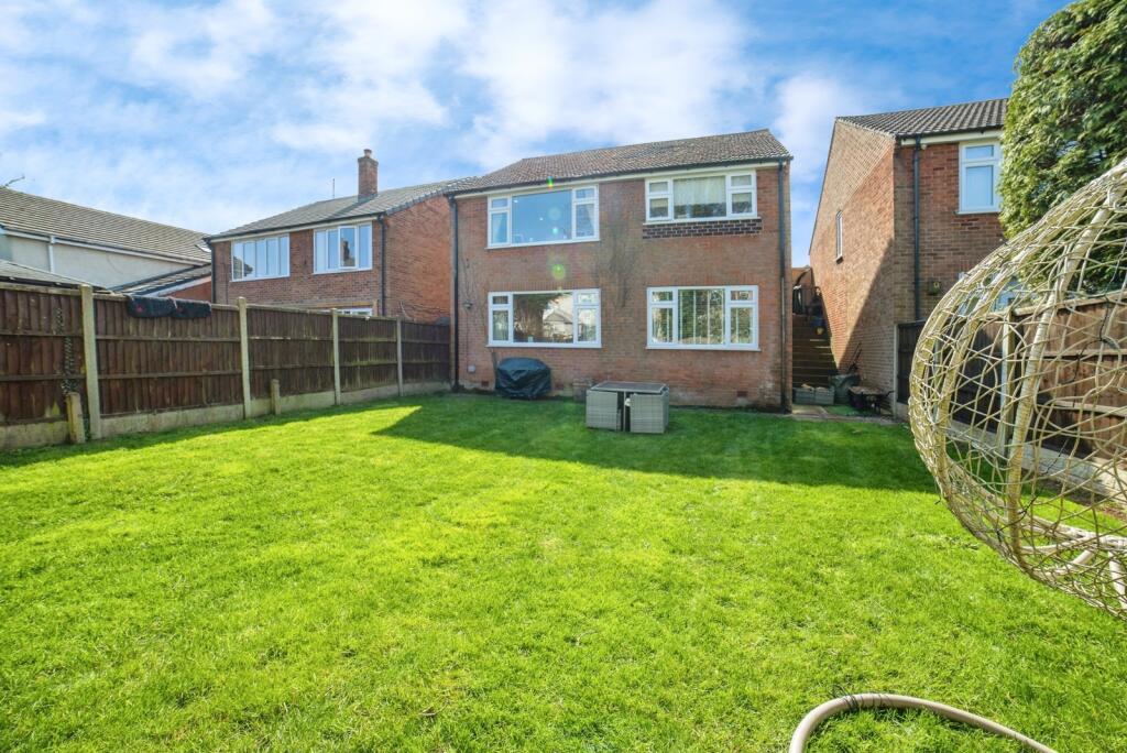 Main image of property: Waverley Road, Mansfield, Nottinghamshire, NG18