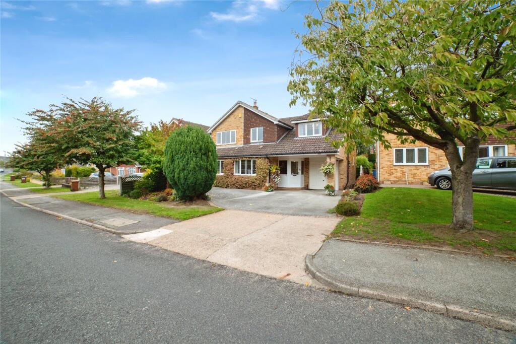 Main image of property: Chatsworth Drive, Mansfield, Nottinghamshire, NG18