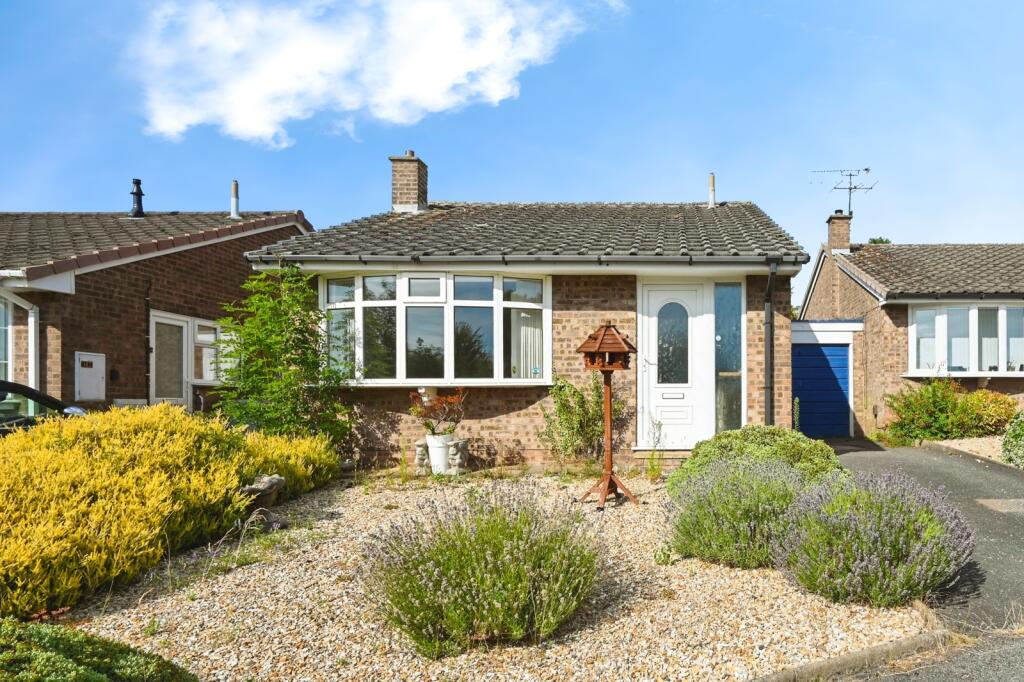 Main image of property: St. Peters Drive, Rainworth, Mansfield, Nottinghamshire, NG21