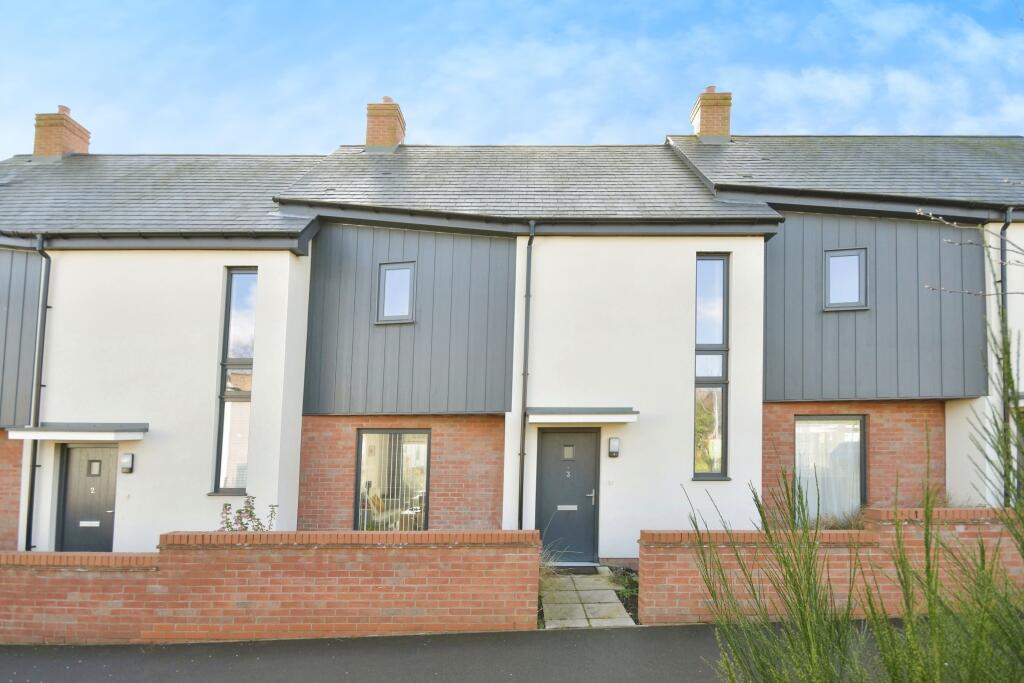 2 bedroom terraced house for sale in Manor Way, Edwinstowe, Mansfield