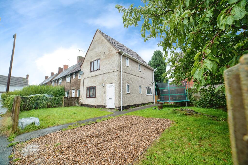 3 bedroom semidetached house for sale in Third Avenue, Clipstone