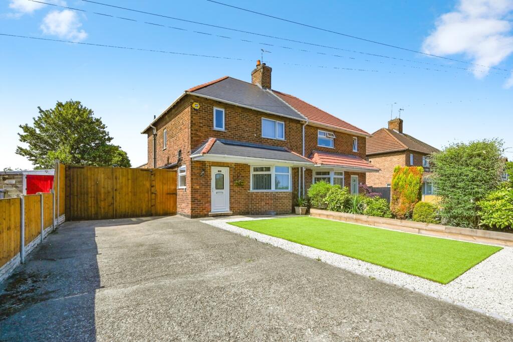 Main image of property: Mansfield Road, Clipstone Village, Mansfield, Nottinghamshire, NG21