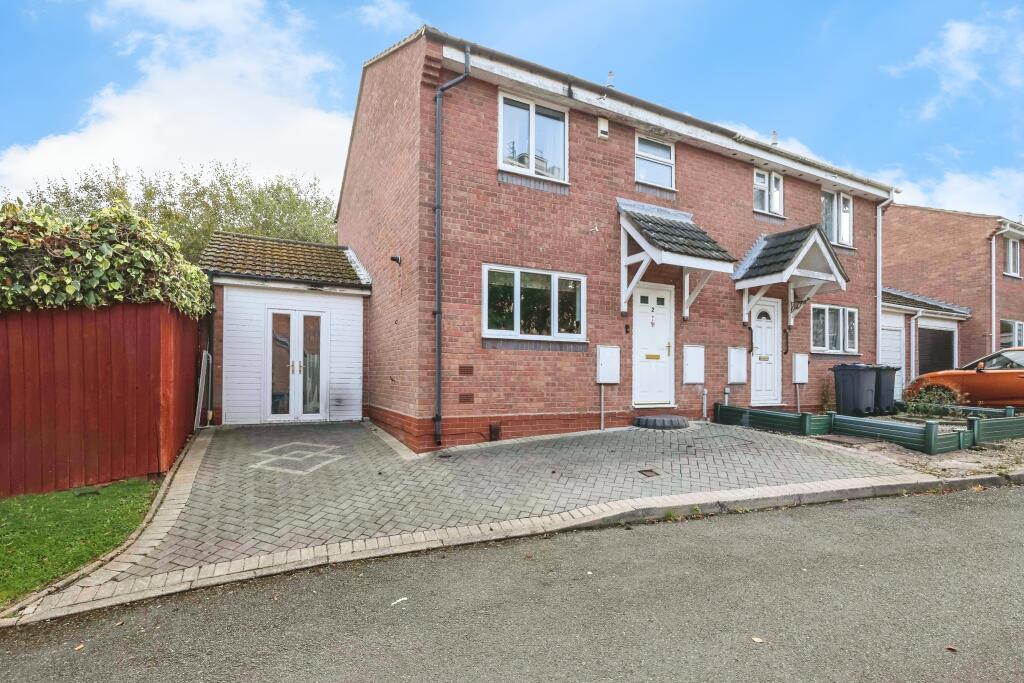 Main image of property: Centenary Close, Birmingham, West Midlands, B31